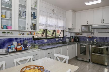 Apartamento à venda com 168m², 3 quartos e 3 vagas Apartamento à venda com 168m², 3 quartos e 3 vagasCozinha