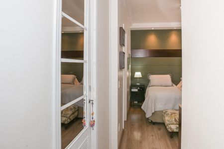 Apartamento à venda com 168m², 3 quartos e 3 vagas Apartamento à venda com 168m², 3 quartos e 3 vagasSuíte 1