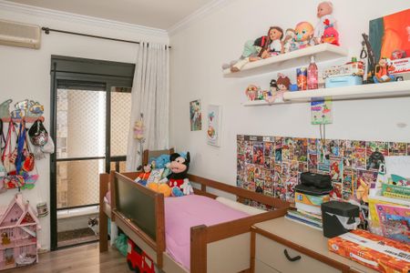 Apartamento à venda com 168m², 3 quartos e 3 vagas Apartamento à venda com 168m², 3 quartos e 3 vagasSuíte 2