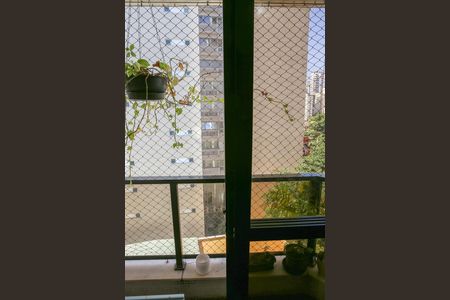 Apartamento à venda com 168m², 3 quartos e 3 vagas Apartamento à venda com 168m², 3 quartos e 3 vagasSuíte 3
