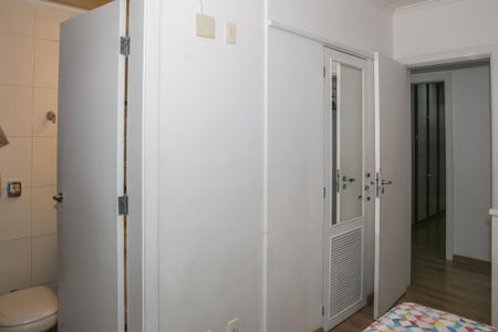 Apartamento à venda com 168m², 3 quartos e 3 vagas Apartamento à venda com 168m², 3 quartos e 3 vagasSuíte 3