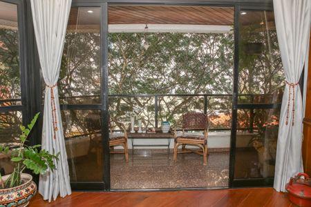 Sacada de apartamento à venda com 3 quartos, 168m² em Perdizes, São Paulo