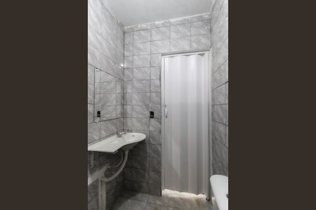 Casa para alugar com 29m², 1 quarto e sem vaga Casa para alugar com 29m², 1 quarto e sem vagaBanheiro