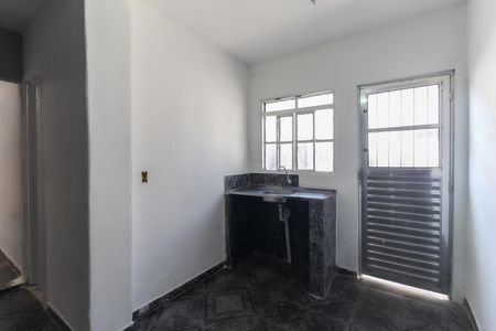 Casa para alugar com 29m², 1 quarto e sem vaga Casa para alugar com 29m², 1 quarto e sem vagaSala - Cozinha