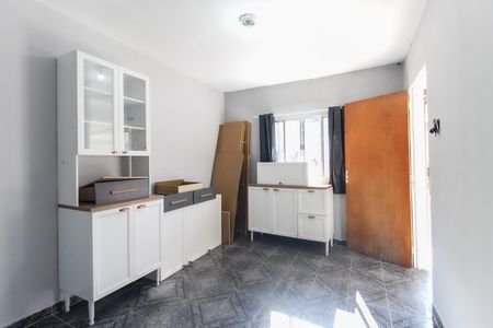 Casa para alugar com 29m², 1 quarto e sem vaga Casa para alugar com 29m², 1 quarto e sem vagaQuarto