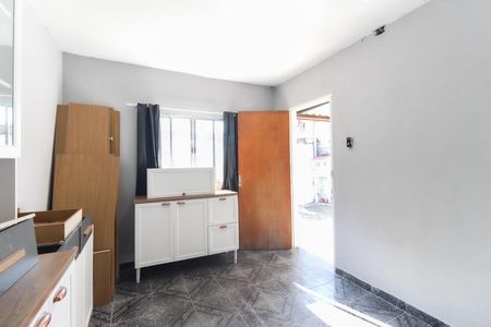 Casa para alugar com 29m², 1 quarto e sem vaga Casa para alugar com 29m², 1 quarto e sem vagaQuarto