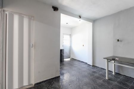 Casa para alugar com 29m², 1 quarto e sem vaga Casa para alugar com 29m², 1 quarto e sem vagaSala - Cozinha
