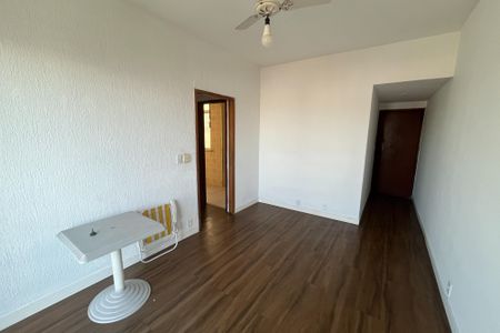 Apartamento à venda com 80m², 2 quartos e 1 vagaSala