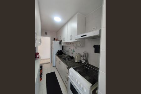 Apartamento à venda com 56m², 2 quartos e 1 vagaCozinha - Armários