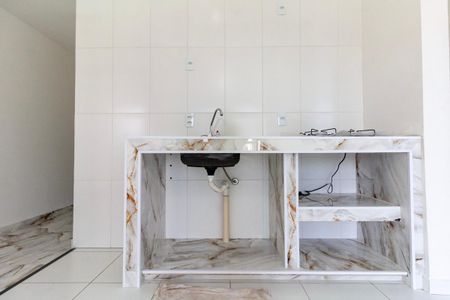 Sala e Cozinha de apartamento para alugar com 2 quartos, 38m² em Jardim Maringa, São Paulo