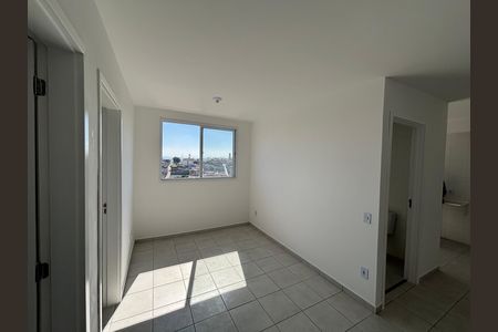 Sala de apartamento para alugar com 2 quartos, 49m² em Jardim Lourdes, Ferraz de Vasconcelos