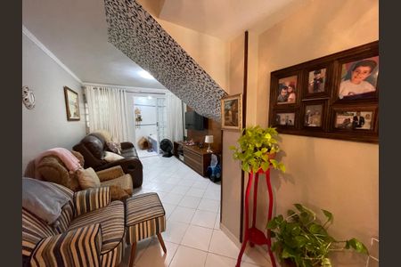 Casa de condomínio à venda com 89m², 2 quartos e 2 vagasSala