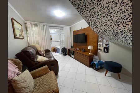 Casa de condomínio à venda com 89m², 2 quartos e 2 vagasSala