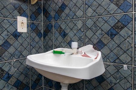 Apartamento para alugar com 46m², 2 quartos e sem vagaBanheiro