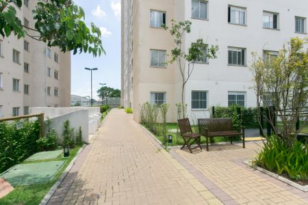 Apartamento para alugar com 46m², 2 quartos e sem vagaÁrea comum 