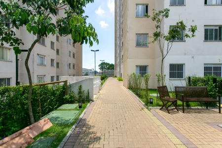 Apartamento para alugar com 46m², 2 quartos e sem vagaÁrea comum 