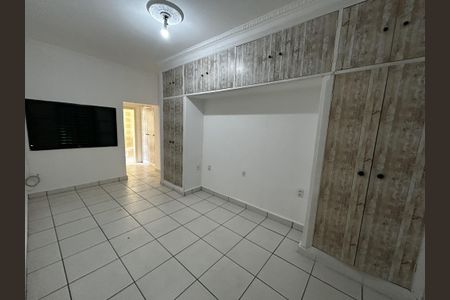 Casa para alugar com 450m², 6 quartos e 3 vagasQuarto