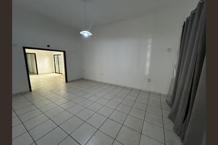 Sala de casa para alugar com 6 quartos, 450m² em Centro, Campinas