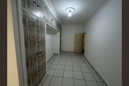 Casa para alugar com 450m², 6 quartos e 3 vagasQuarto