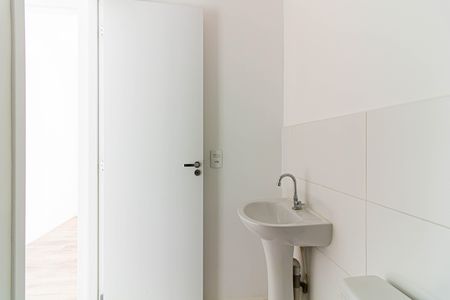 Apartamento para alugar com 41m², 2 quartos e sem vagaBanheiro