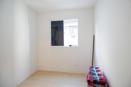 Quarto 1 de apartamento para alugar com 2 quartos, 42m² em Bonsucesso, Rio de Janeiro