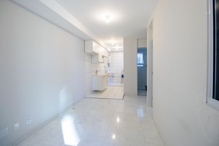 Sala de apartamento para alugar com 2 quartos, 42m² em Bonsucesso, Rio de Janeiro