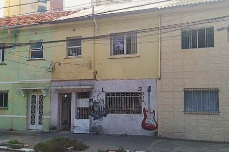 Apartamento para alugar com 75m², 2 quartos e sem vagaFachada