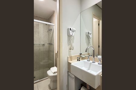 Apartamento à venda com 41m², 1 quarto e 2 vagas Apartamento à venda com 41m², 1 quarto e 2 vagasBanheiro