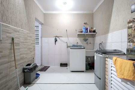 Casa à venda com 167m², 3 quartos e 3 vagasÁrea de Serviço e Churrasco