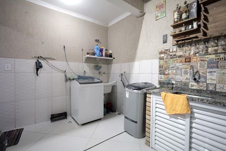 Casa à venda com 167m², 3 quartos e 3 vagasÁrea de Serviço e Churrasco