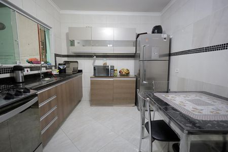 Casa à venda com 167m², 3 quartos e 3 vagasCozinha