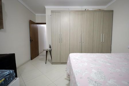 Casa à venda com 167m², 3 quartos e 3 vagasQuarto Suíte 3