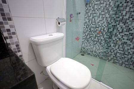Casa à venda com 167m², 3 quartos e 3 vagasBanheiro Quarto Suíte 2