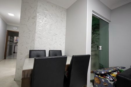 Casa à venda com 167m², 3 quartos e 3 vagasSala