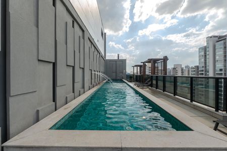 Apartamento à venda com 40m², 1 quarto e 1 vaga Apartamento à venda com 40m², 1 quarto e 1 vagaÁrea comum - Piscina