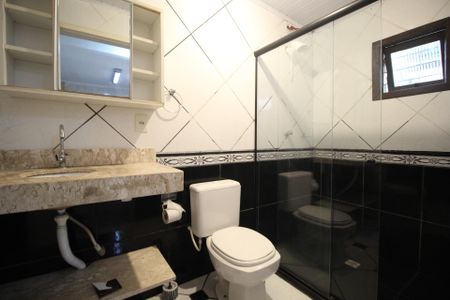 Casa para alugar com 120m², 3 quartos e 3 vagasBanheiro