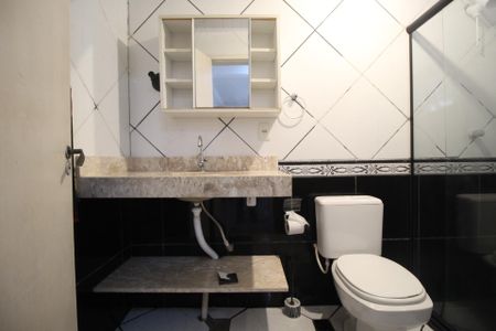 Casa para alugar com 120m², 3 quartos e 3 vagasBanheiro