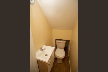 Lavabo de casa de condomínio para alugar com 2 quartos, 56m² em Nossa Senhora do O, São Paulo