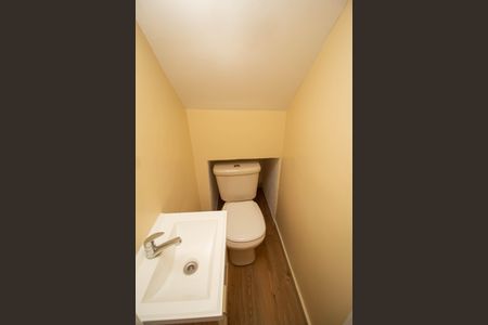 Casa de condomínio para alugar com 56m², 2 quartos e 1 vagaLavabo