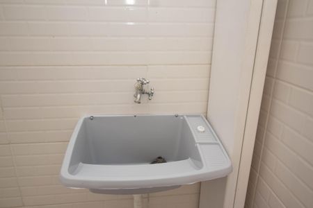 Casa de condomínio para alugar com 56m², 2 quartos e 1 vagaÁrea de Serviço