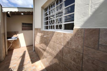 Casa para alugar com 65m², 2 quartos e sem vagaÁrea de Serviço