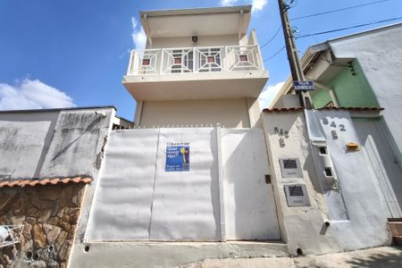 Casa para alugar com 65m², 2 quartos e sem vagaPLACA INSTALADA NA FACHADA