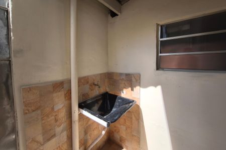 Casa para alugar com 65m², 2 quartos e sem vagaÁrea de Serviço