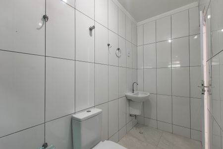 Casa para alugar com 100m², 2 quartos e sem vagaBanheiro da Suíte