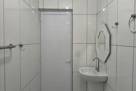 Casa para alugar com 100m², 2 quartos e sem vagaBanheiro 