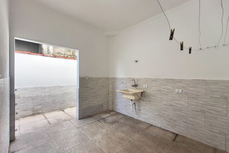 Casa para alugar com 100m², 2 quartos e sem vagaQuintal