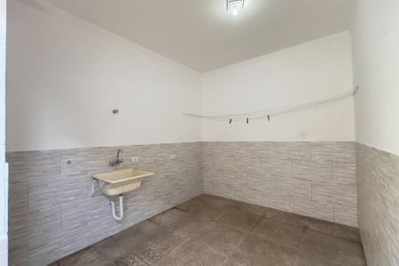 Casa para alugar com 100m², 2 quartos e sem vagaQuintal
