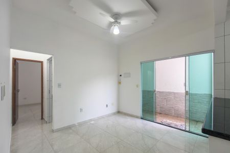 Casa para alugar com 100m², 2 quartos e sem vagaSala