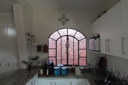 Casa à venda com 200m², 6 quartos e 3 vagasCozinha e Copa