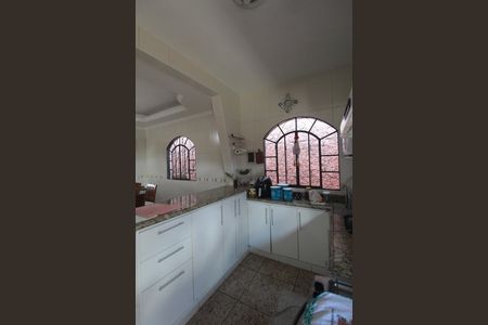 Casa à venda com 200m², 6 quartos e 3 vagasCozinha e Copa